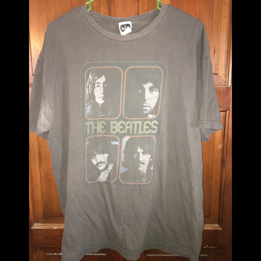 Beatles 4 pic T-shirt size XL distressed Fab Four